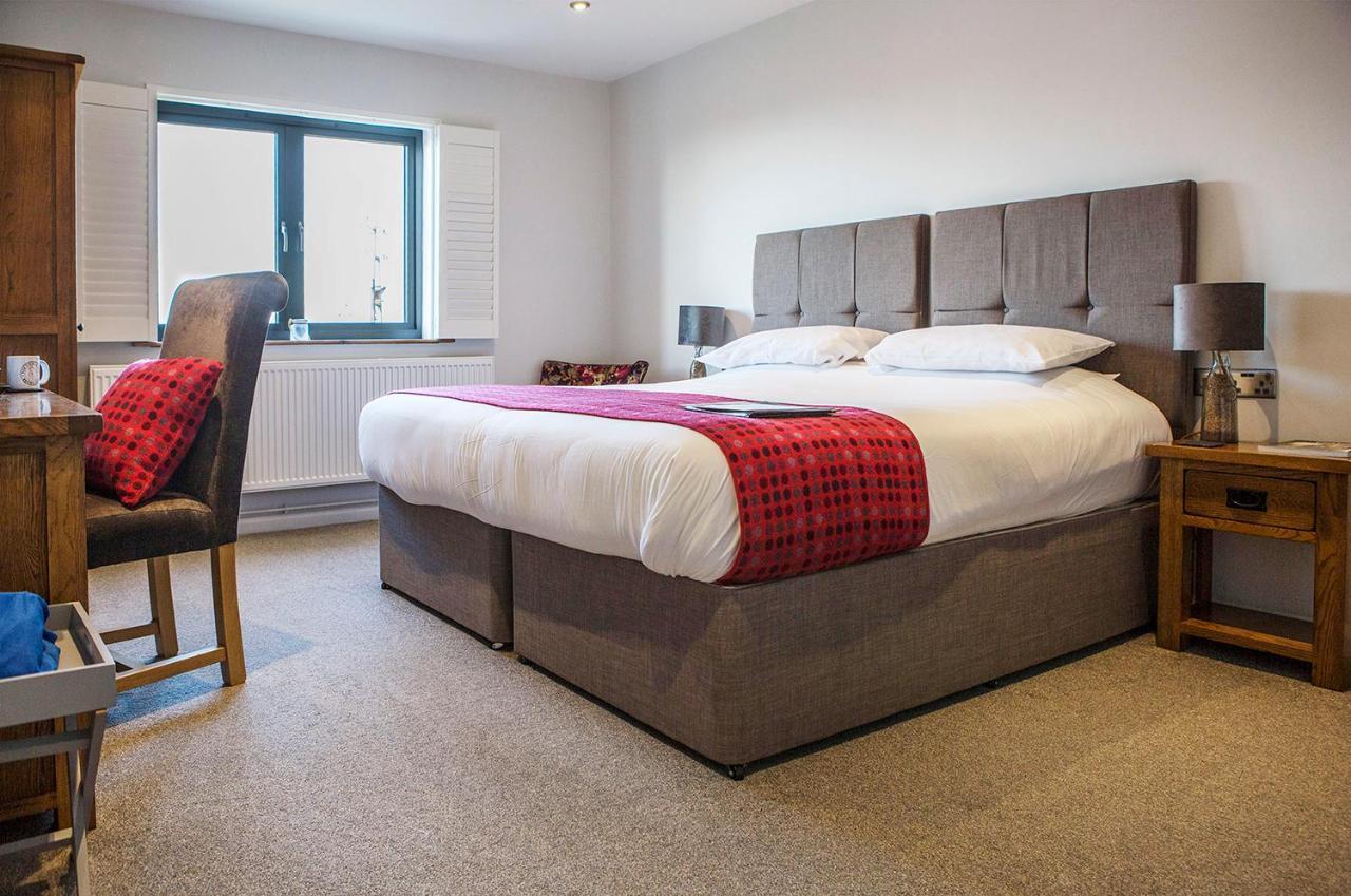 Victoria Inn Brewhouse B&B Roch エクステリア 写真