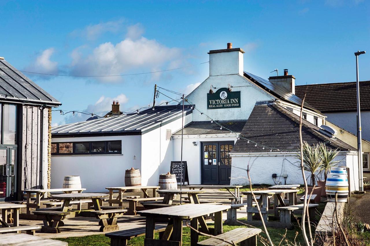 Victoria Inn Brewhouse B&B Roch エクステリア 写真
